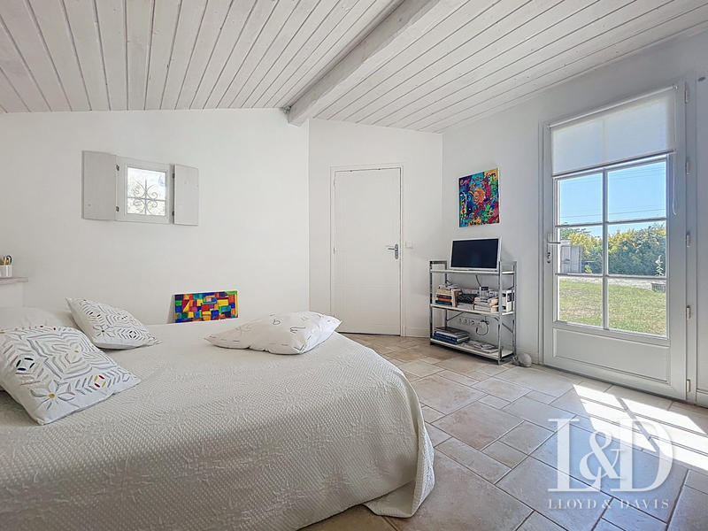 Maison - 203 m² - 6 pièces