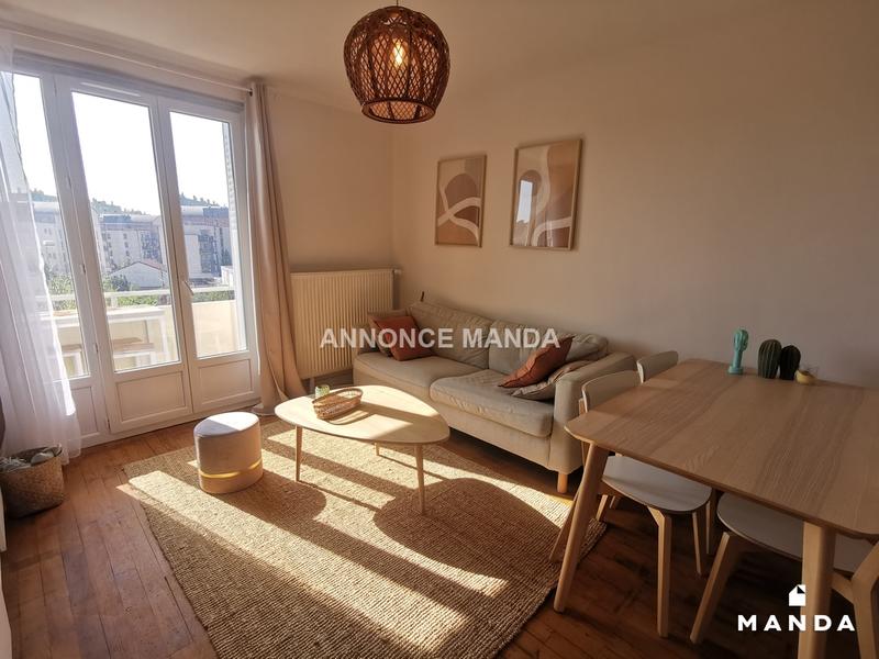 Chambre - 10 m² - 4 pièces