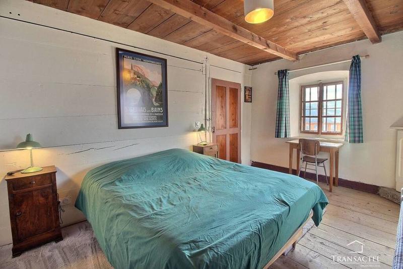 Châlet - 202 m² - 5 pièces