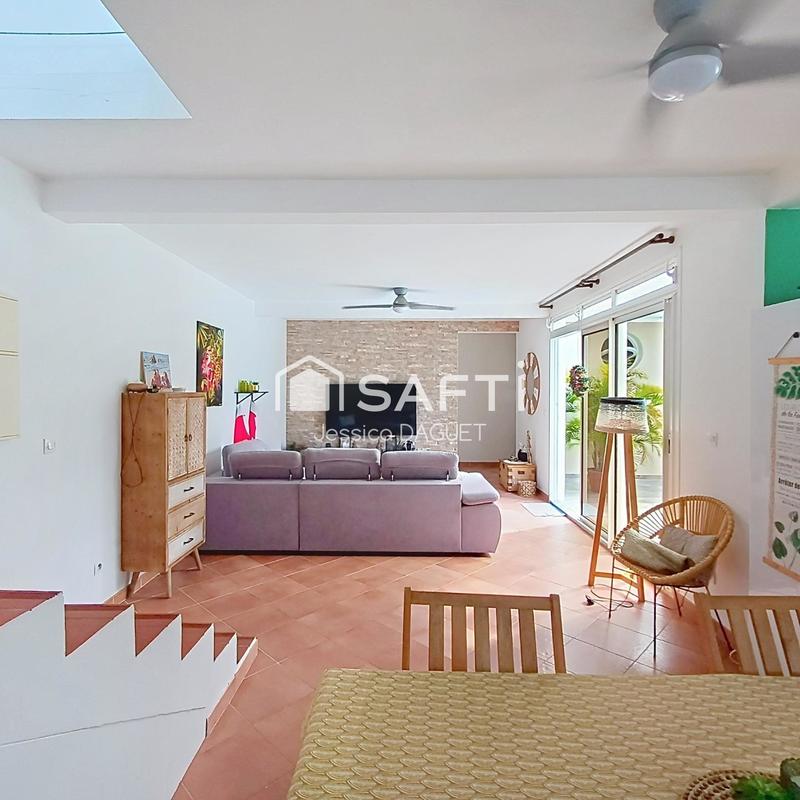 Maison - 208 m² - 8 pièces