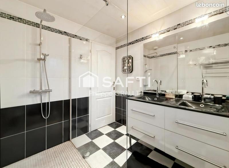 Maison - 100 m² - 5 pièces