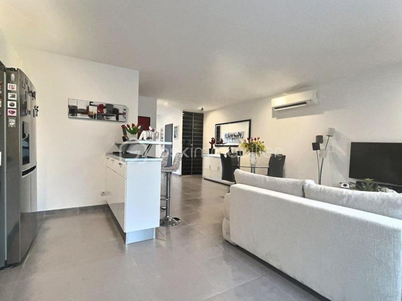 Maison - 99 m² - 4 pièces