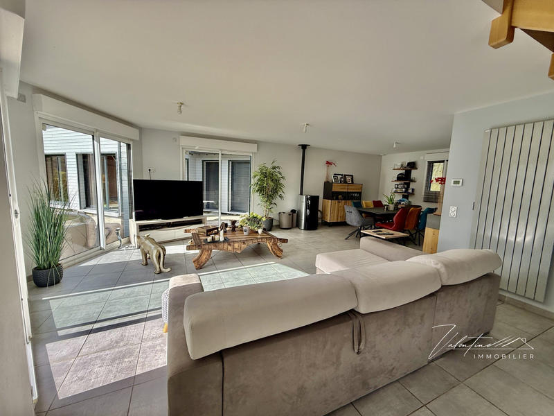 Maison contemporaine - 142 m² - 7 pièces