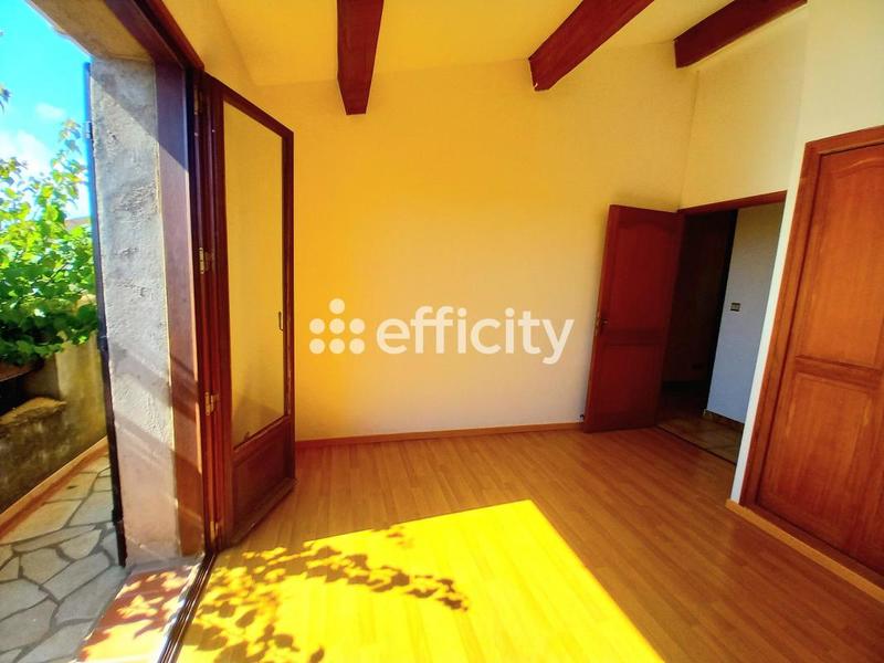 Maison - 146 m² - 7 pièces