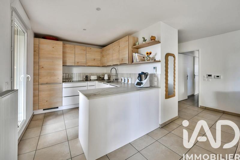 Appartement - 80 m² - 4 pièces