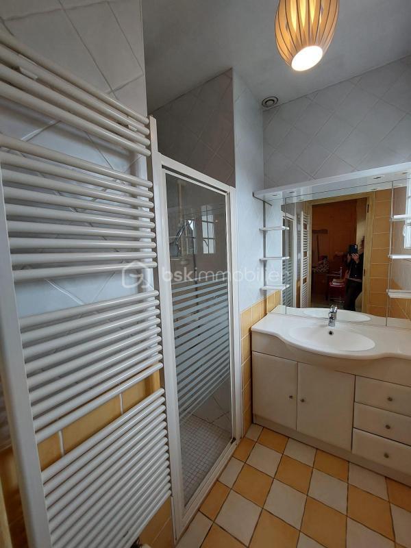 Maison - 300 m² - 10 pièces