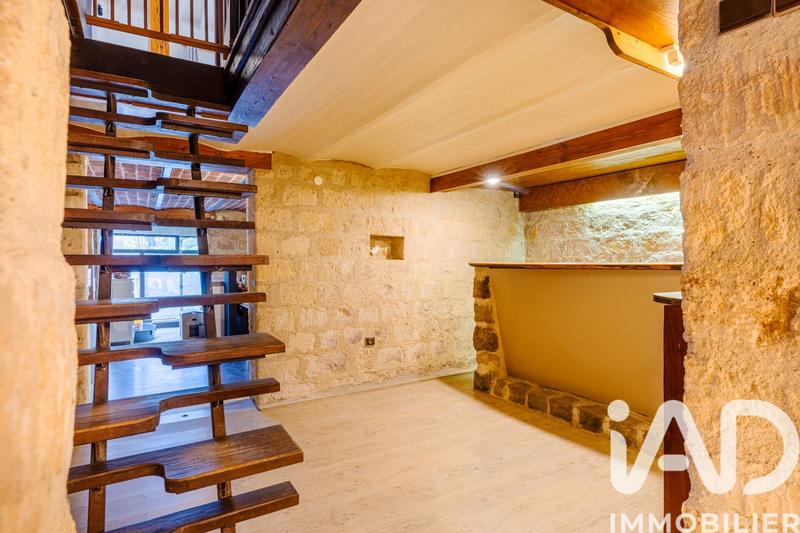 Maison - 198 m² - 8 pièces