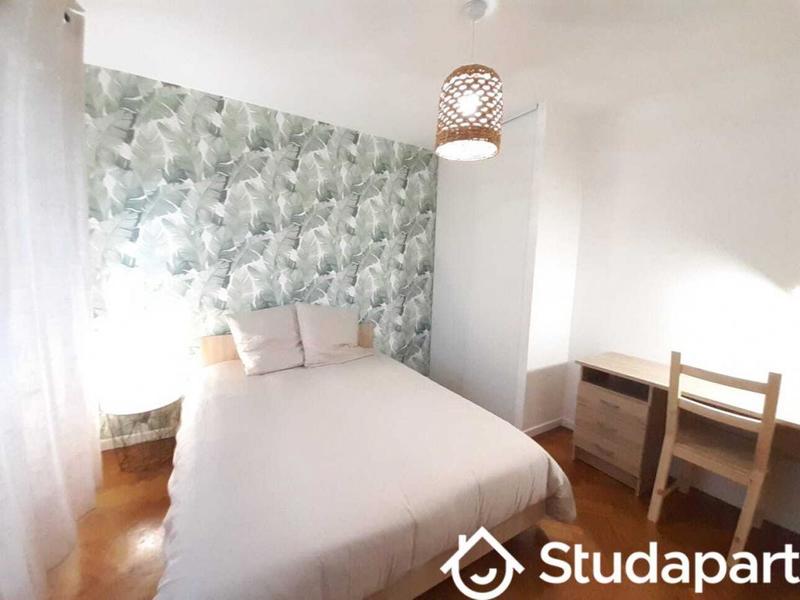 Chambre - 12 m² - 1 pièce