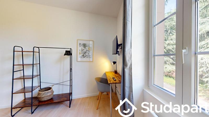 Chambre - 9 m² - 1 pièce