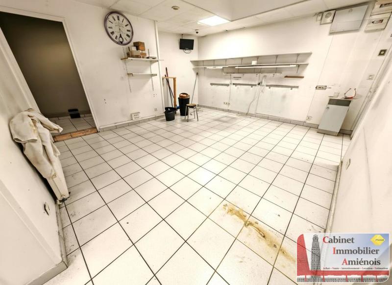 Local commercial - 83 m² - 1 pièce