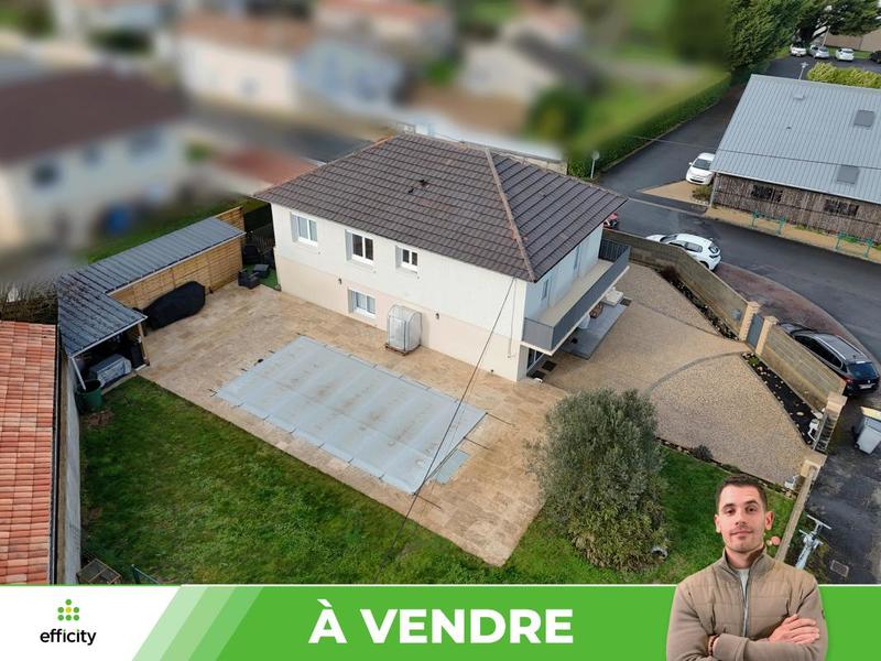 Maison de ville - 140 m² - 7 pièces