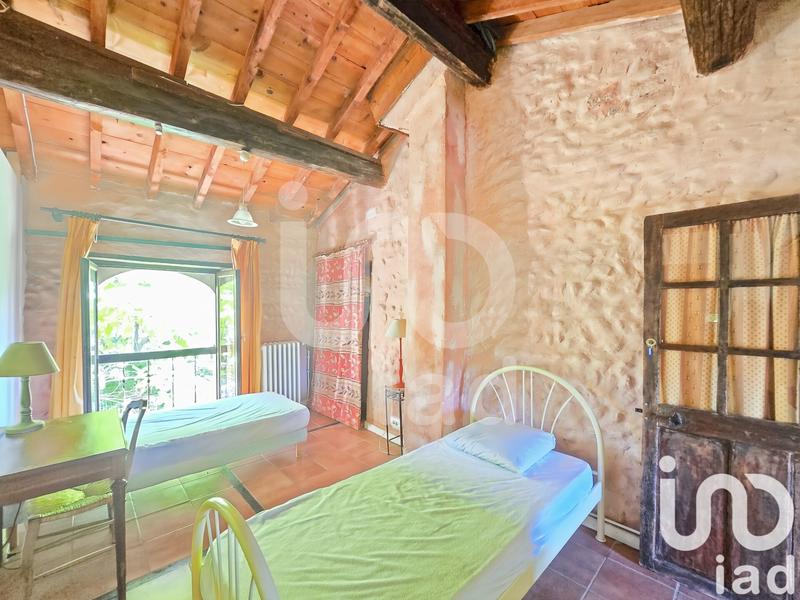 Maison - 252 m² - 10 pièces