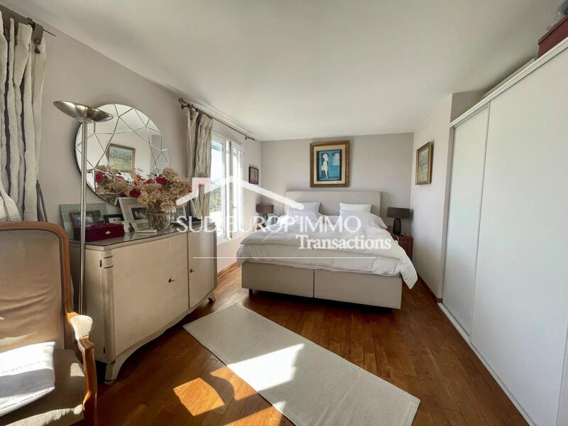 Maison - 103 m² - 4 pièces