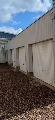 Parking / Garage - 80 m²