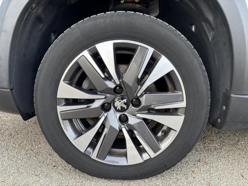 Peugeot 2008 1.2 Puretech 110 s&amp;S Allure