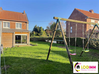 Maison - 93 m² - 4 pièces