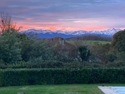 Maison ancienne - 200 m² - 6 pièces