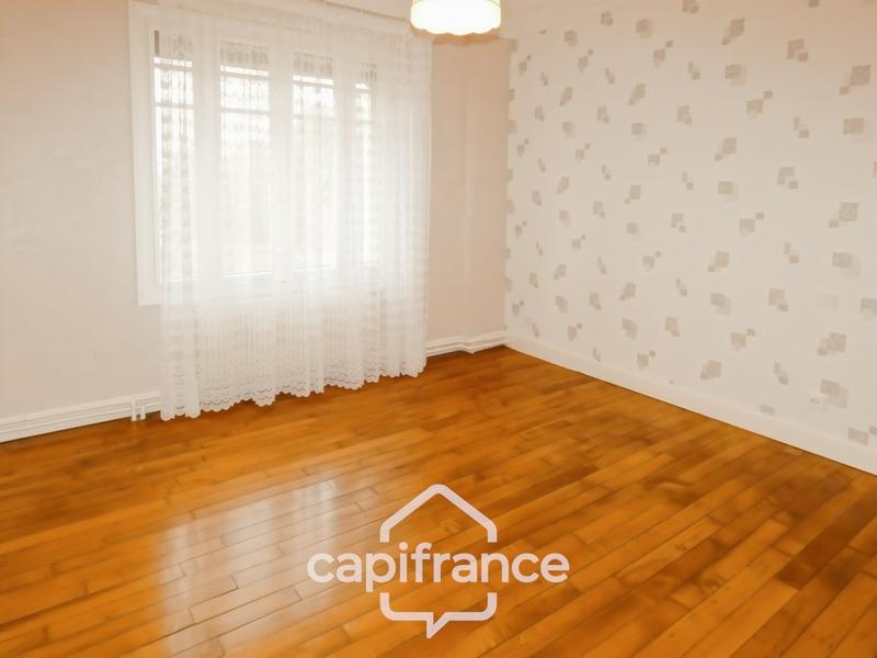 Maison - 199 m² - 9 pièces