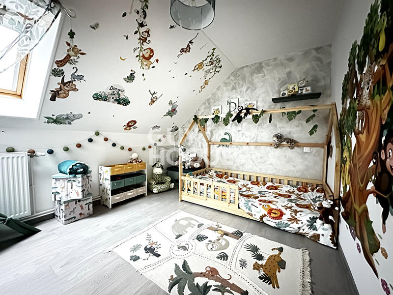 Maison - 146 m² - 9 pièces