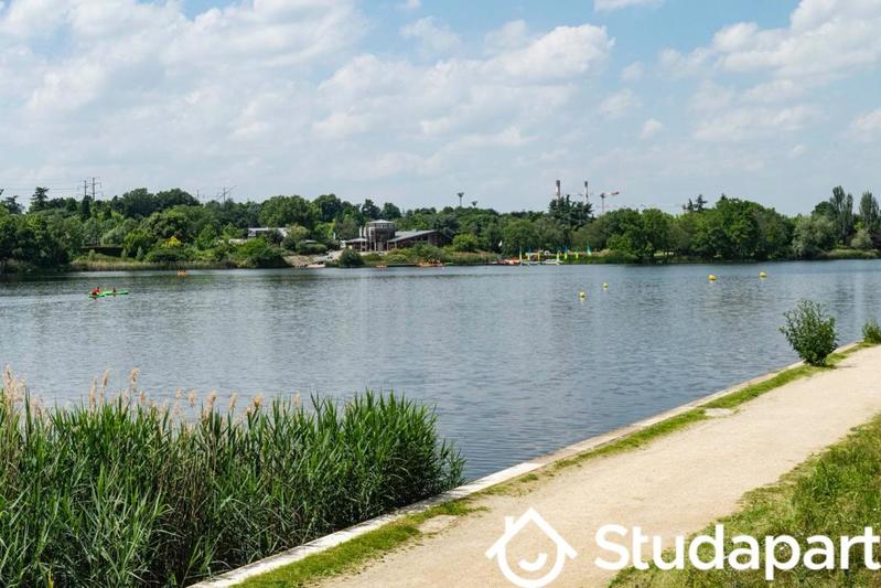 Chambre - 9 m² - 1 pièce