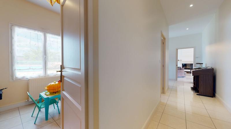 Maison traditionnelle - 160 m² - 5 pièces