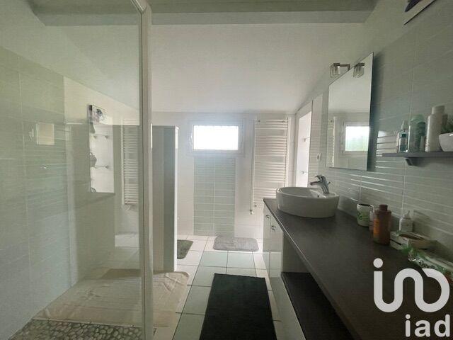 Maison - 200 m² - 5 pièces