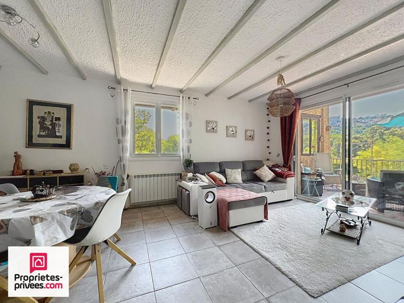 Villa - 200 m² - 6 pièces