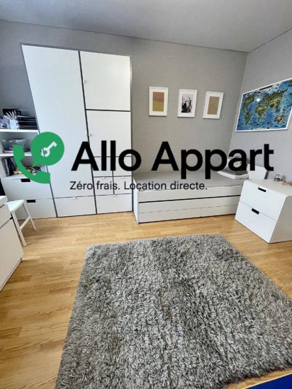 Studio - 50 m² - 2 pièces