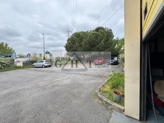 Entrepôt - 500 m²