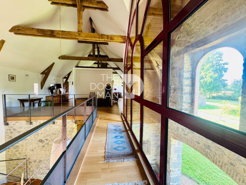 Propriété - 586 m² - 12 pièces