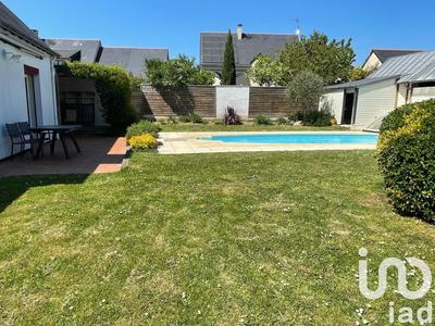 Maison - 220 m² - 8 pièces