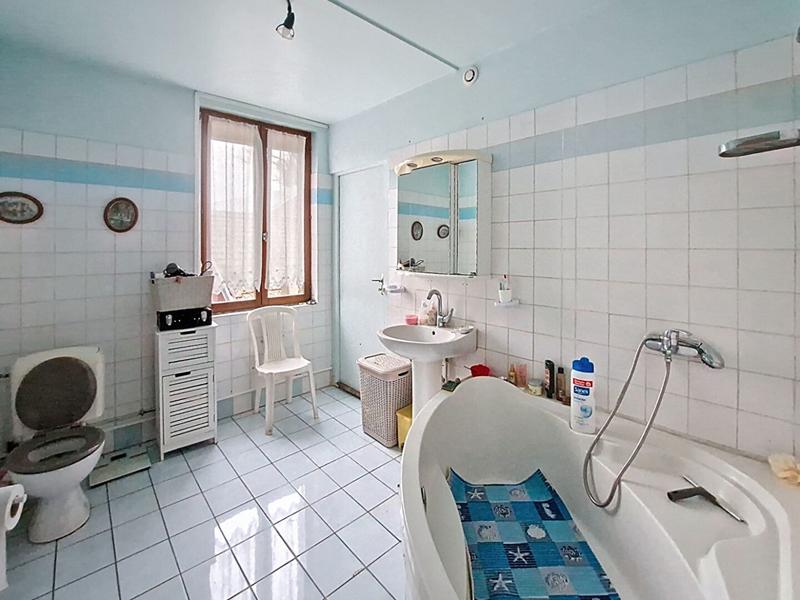 Maison - 122 m² - 5 pièces