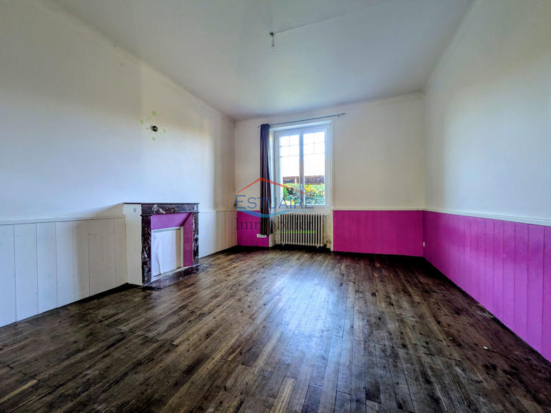 Maison ancienne - 195 m² - 8 pièces