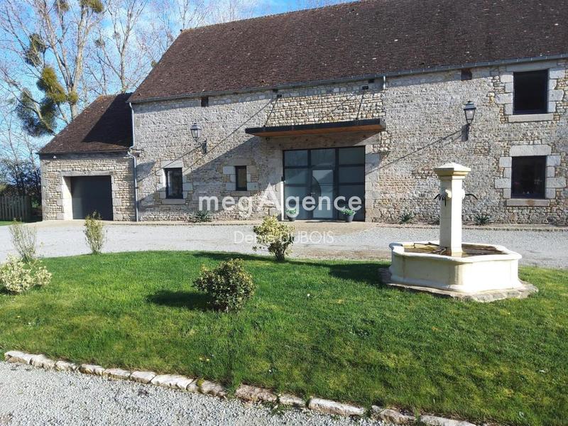 Corps de ferme - 360 m² - 10 pièces