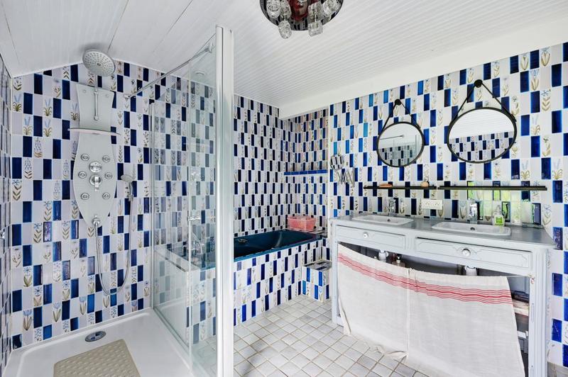 Maison - 350 m² - 7 pièces