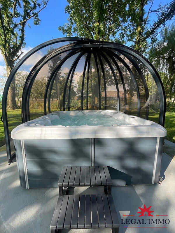 Villa - 248 m² - 7 pièces