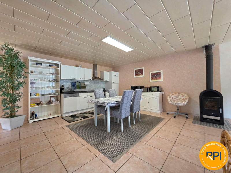 Maison - 321 m² - 9 pièces