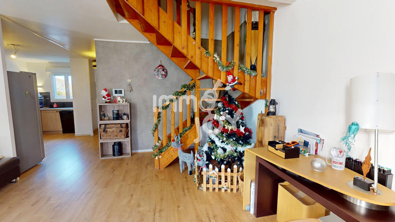 Maison - 83 m² - 4 pièces