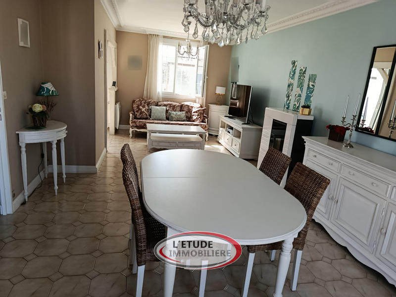 Maison - 127 m² - 5 pièces