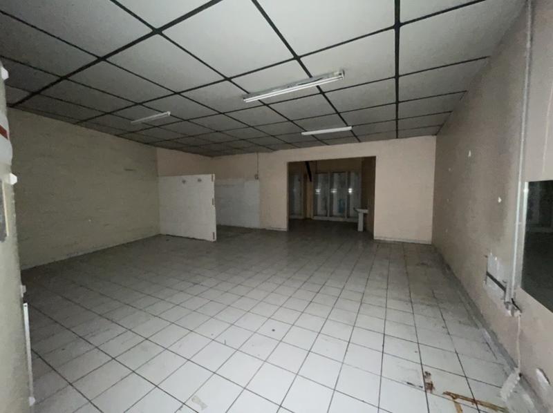 Local commercial - 629 m² - 14 pièces
