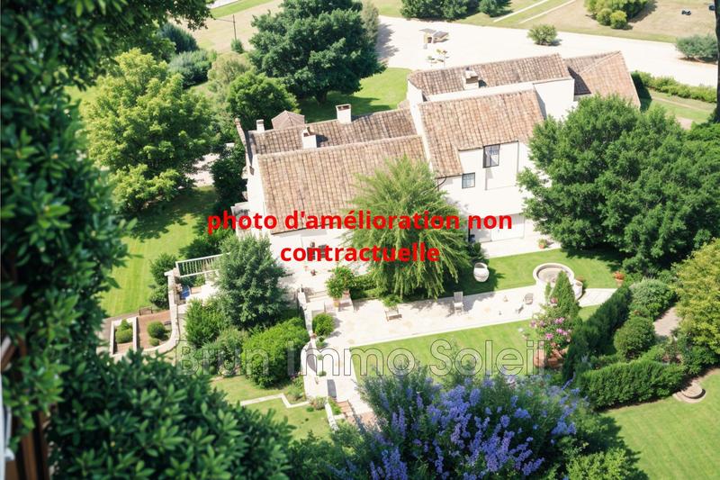 Maison - 202 m² - 8 pièces