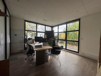 Local commercial - 583 m² - 5 pièces