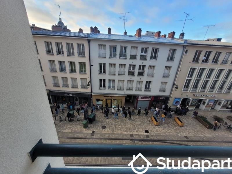 Chambre - 15 m² - 1 pièce