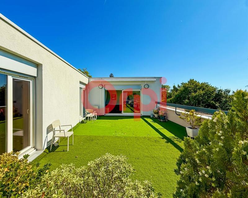 Appartement - 120 m² - 6 pièces