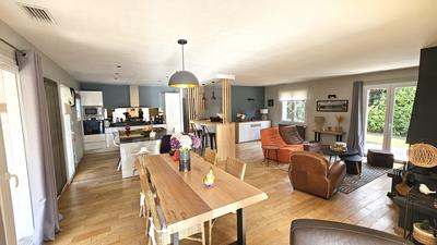 Villa - 155 m² - 5 pièces