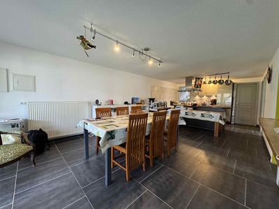 Appartement - 88 m² - 4 pièces