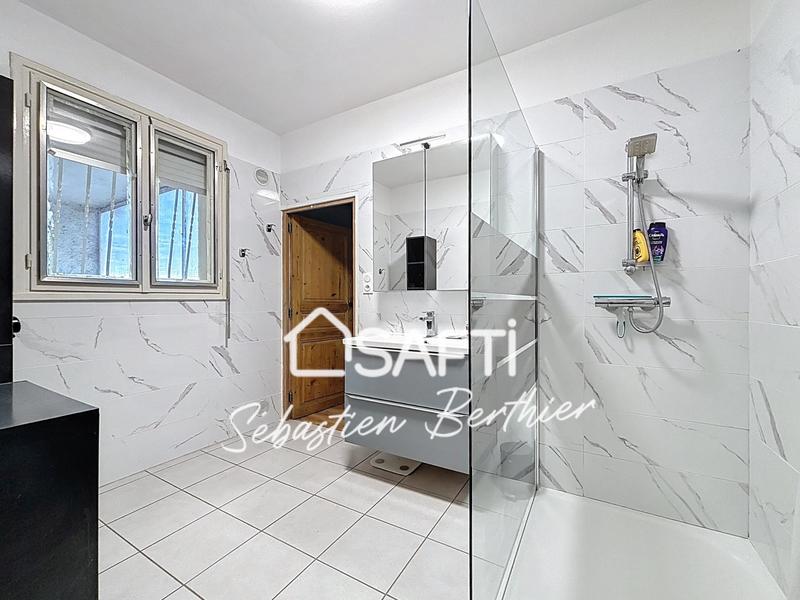 Maison - 180 m² - 6 pièces