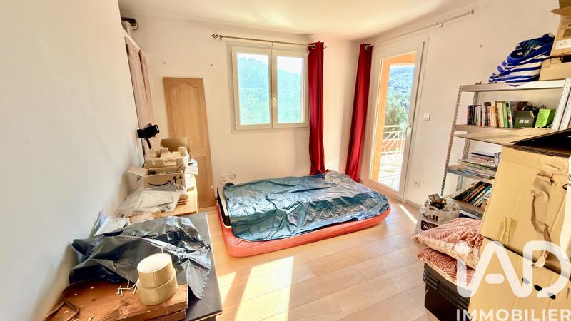 Maison - 213 m² - 6 pièces