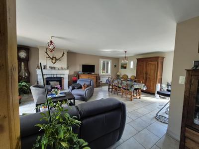 Maison - 157 m² - 5 pièces