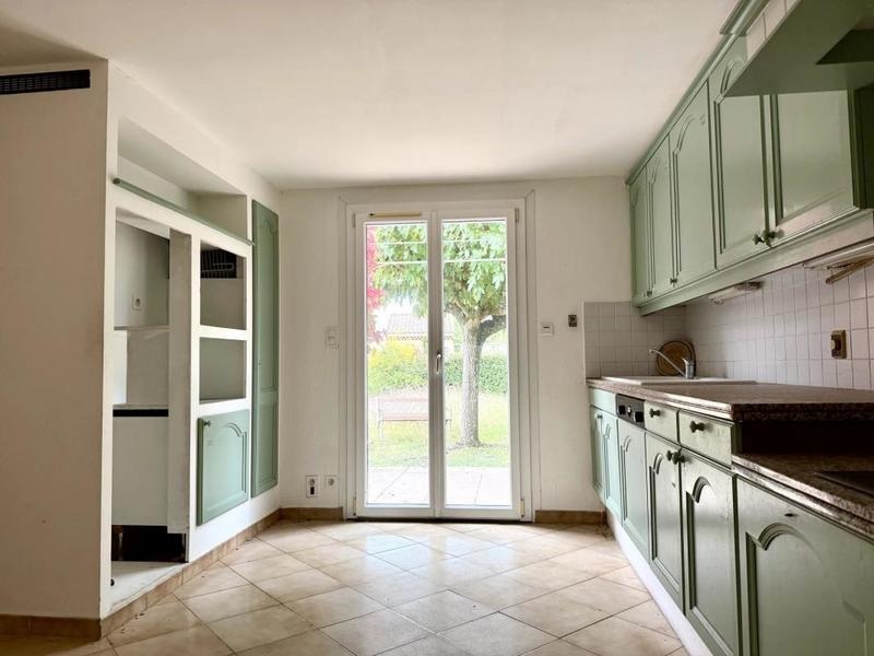 Propriété - 230 m² - 8 pièces